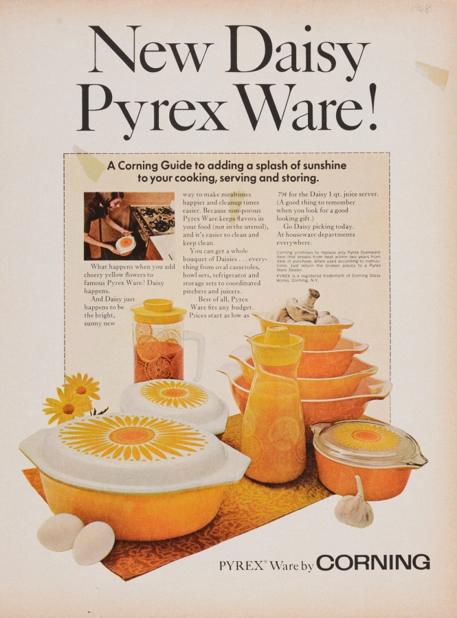 New daisy Pyrex ware! [advertisement]