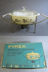 Pyrex “Golden Branch” 2 Quart Hospitality Collection Casserole with Box