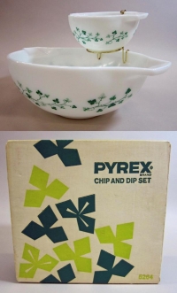 Pyrex “Ivy” Chip and Dip with Original Package